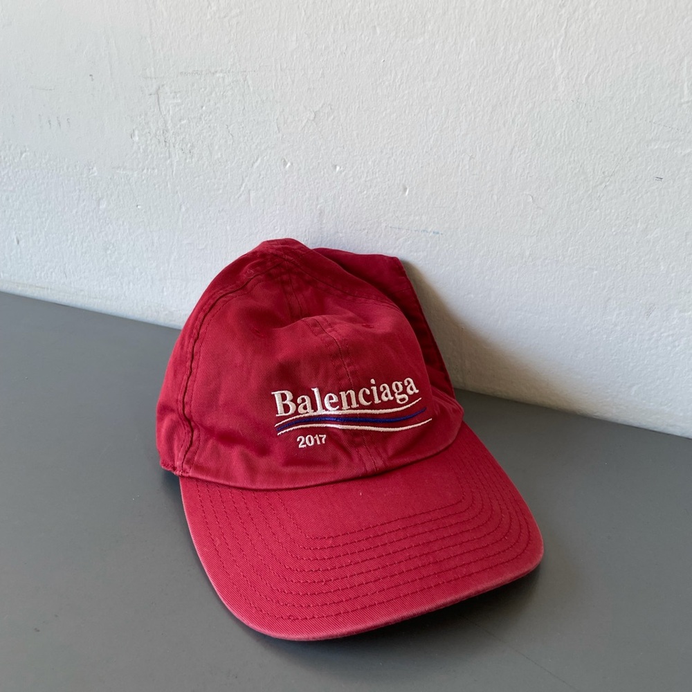 Balenciaga Red hat